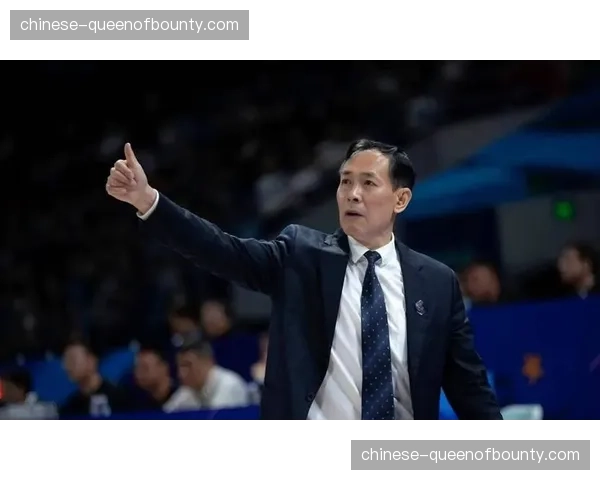 麦基领袖作用获许利民强调,更衣室经验助年轻球员成长 麦基领袖作用获许利民强调,更衣室经验助年轻球员成长